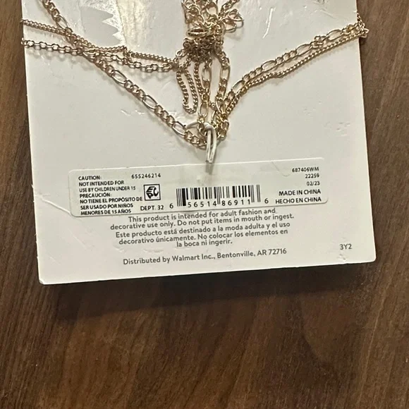 Elegant Pink and Gold Pineapple Layered Necklace - Picture 3 of 5